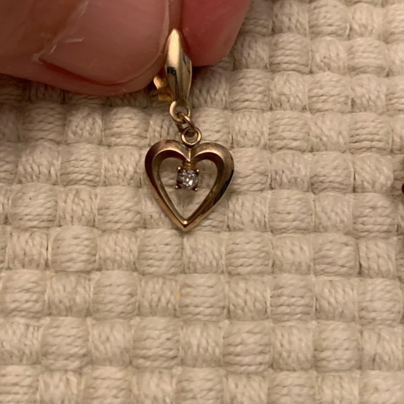 SOLD - Vintage Princess Pride Creations 14KGF earrings - Picture 5 of 10